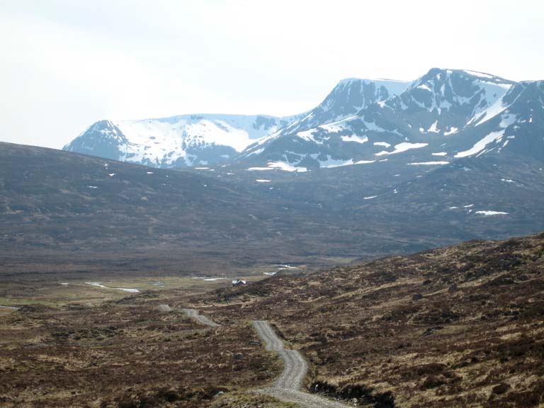 03 The road down to the Bothy