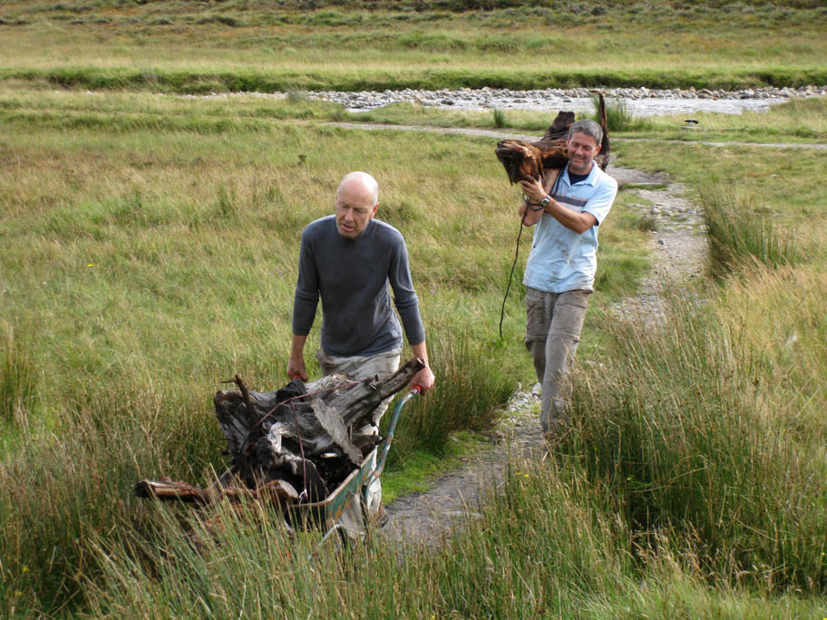 09 Johnny and Roger bringing in the bog pine firewood