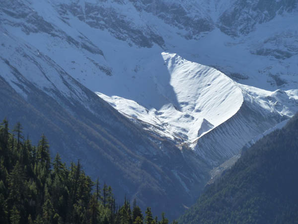 18 A morraine abandoned by its glacier on Annapurna II