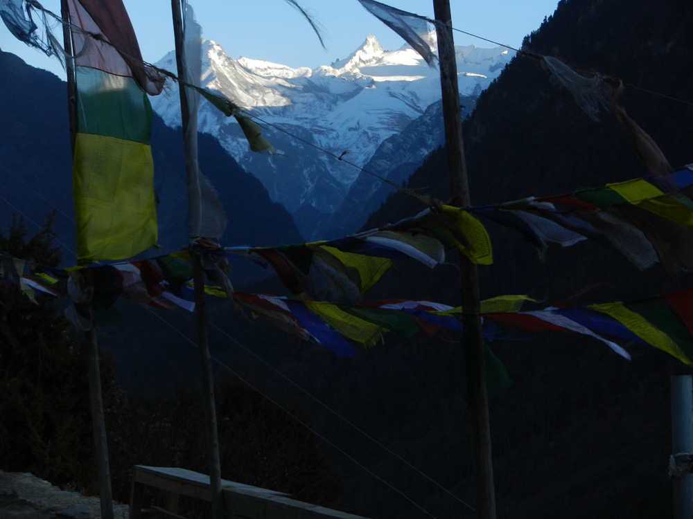 19 Mansulu with Buddhist prayer flags