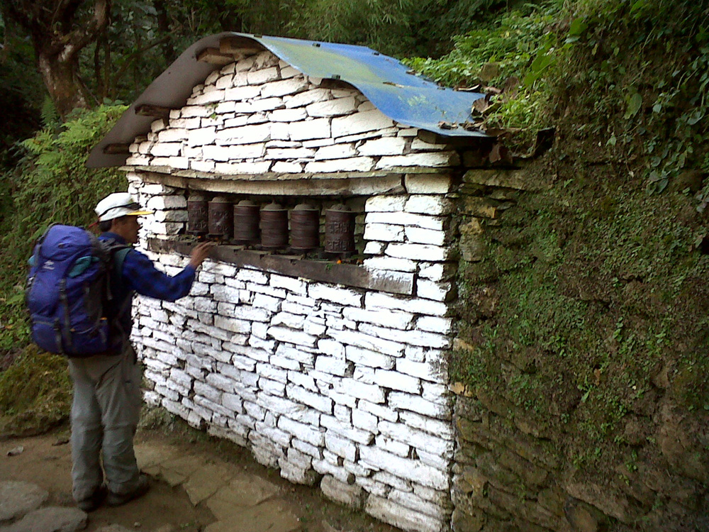 07 One of the few Mani walls in the Annapurna Sanctuary area