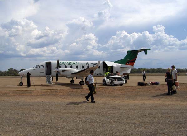 01 Arrival at Mfuwe